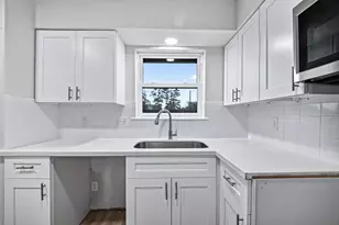 9715 Seeker St, Houston, TX 77078 - Photo 9