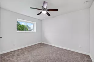 9715 Seeker St, Houston, TX 77078 - Photo 13