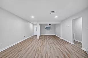 9715 Seeker St, Houston, TX 77078 - Photo 3