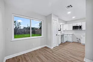 9715 Seeker St, Houston, TX 77078 - Photo 7