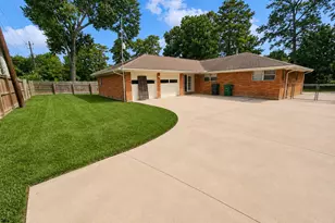 2126 Possum Creek Rd, Houston, TX 77017 - Photo 11