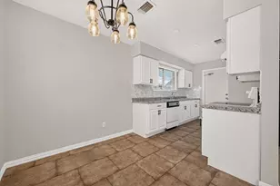 7530 Gulfbriar Pl, Houston, TX 77489 - Photo 9