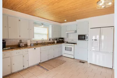 710 91st Street, Galveston, TX 77554 - Photo 7