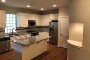 3656 Main Plaza Dr, Houston, TX 77025 - Photo 5