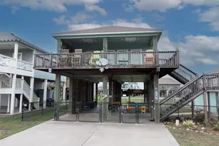 1983 Matt Dr, Crystal Beach, TX 77650 - Photo 3