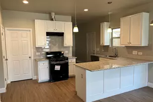 9722 Pelsey St, Houston, TX 77029 - Photo 3