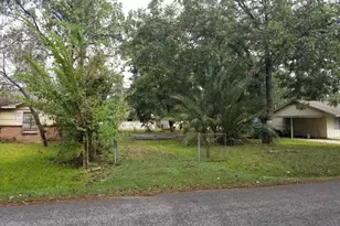 6415 Mohawk St, Houston, TX 77016 - Photo 1