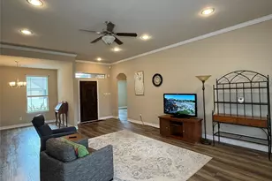 141 Majestic Oak Cir, Lake Jackson, TX 77566 - Photo 23