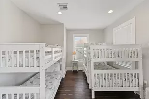 2917 Avenue Q, Galveston, TX 77550 - Photo 29