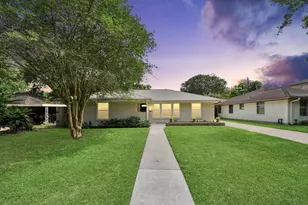 3419 Norris Dr, Houston, TX 77025 - Photo 3