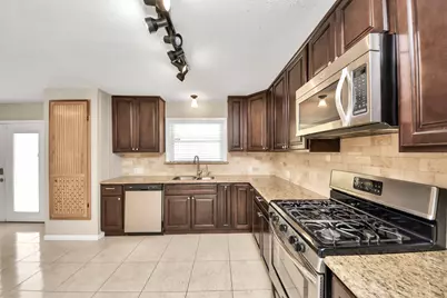 3419 Norris Drive, Houston, TX 77025 - Photo 11