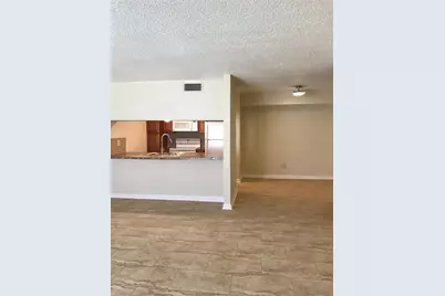 1947 Green Briar Colony Drive #15518-C, Houston, TX 77032 - Photo 7