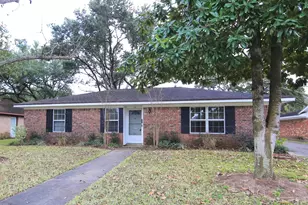 111 Azalea, Sugar Land, TX 77478 - Photo 1