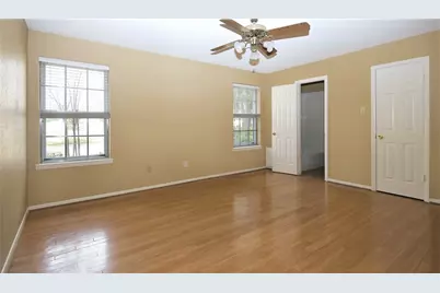 111 Azalea, Sugar Land, TX 77478 - Photo 9