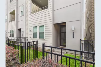 2711 Clinton Drive, Houston, TX 77020 - Photo 3