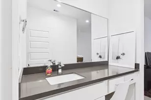 2711 Clinton Dr, Houston, TX 77020 - Photo 31