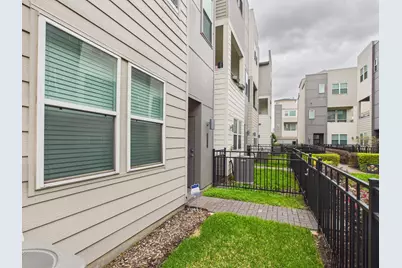 2711 Clinton Drive, Houston, TX 77020 - Photo 35