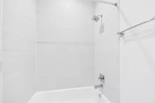 2711 Clinton Dr, Houston, TX 77020 - Photo 27