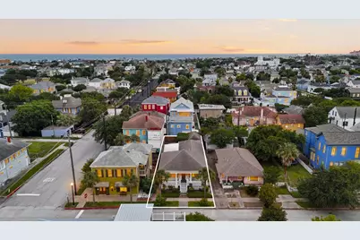 1207 Postoffice, Galveston, TX 77550 - Photo 25