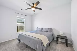 409 Chardonnay Dr, Alvin, TX 77511 - Photo 23