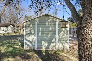 1117 S Madison St, La Grange, TX 78945 - Photo 23