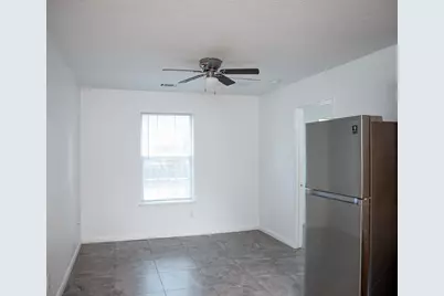 605 Orangewood Drive #B, Conroe, TX 77302 - Photo 3