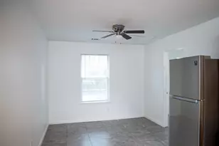 605 Orangewood Dr, Conroe, TX 77302 - Photo 3