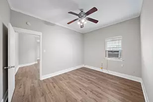4618 McKinney St, Houston, TX 77023 - Photo 3