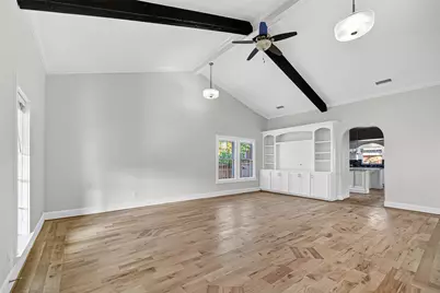 312 Marcella Street, Houston, TX 77091 - Photo 5