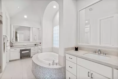 103 Gateway Park Place, The Woodlands, TX 77380 - Photo 19
