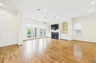 11025 Sherwood Grv, Houston, TX 77043 - Photo 11