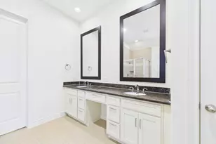 11025 Sherwood Grv, Houston, TX 77043 - Photo 33