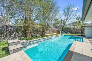 8710 Burkhart Rd, Houston, TX 77055 - Photo 29