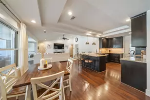 8710 Burkhart Rd, Houston, TX 77055 - Photo 33