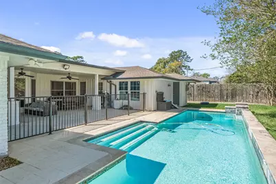 8710 Burkhart Road, Houston, TX 77055 - Photo 27