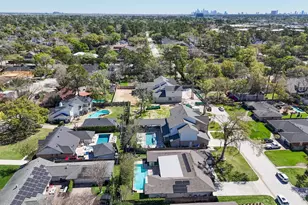 8710 Burkhart Rd, Houston, TX 77055 - Photo 45