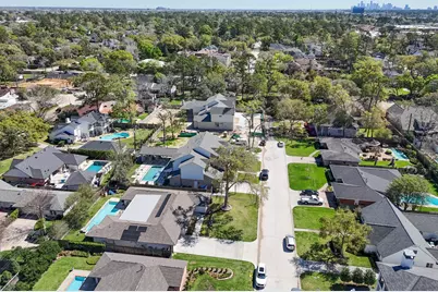 8710 Burkhart Road, Houston, TX 77055 - Photo 43