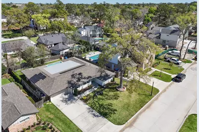 8710 Burkhart Road, Houston, TX 77055 - Photo 39