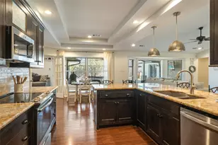 8710 Burkhart Rd, Houston, TX 77055 - Photo 35