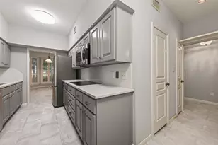 2400 N Braeswood Blvd, Houston, TX 77030 - Photo 17