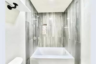 4913 W 43rd Street, Houston, TX 77092 - Photo 13