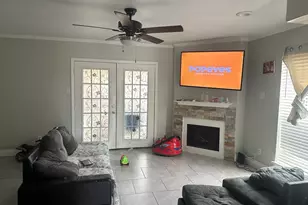 11000 Kinghurst Dr, Houston, TX 77099 - Photo 3