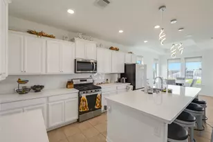 8610 Cichlid Ln, Cypress, TX 77433 - Photo 15