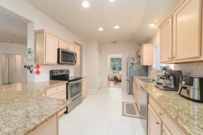 14235 Hidden Meadow Dr Drive, Sugar Land, TX 77498 - Photo 7