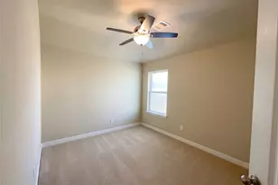 2122 Mateo Park Dr, Houston, TX 77047 - Photo 17