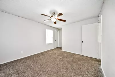 781 Country Place Drive #2003, Houston, TX 77079 - Photo 5