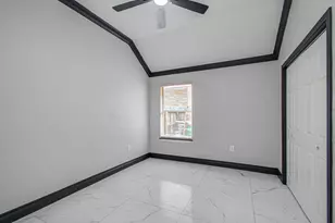 14414 Castle Cove Ln, Houston, TX 77044 - Photo 33