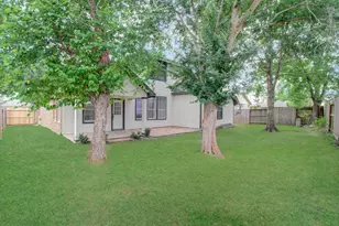 14414 Castle Cove Ln, Houston, TX 77044 - Photo 5