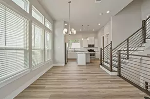 9016 Lonestar Creekbend Ln, Houston, TX 77080 - Photo 7