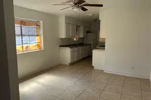 510 S Blackwell St, La Porte, TX 77571 - Photo 7